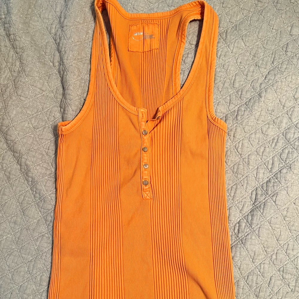 Aerie tank